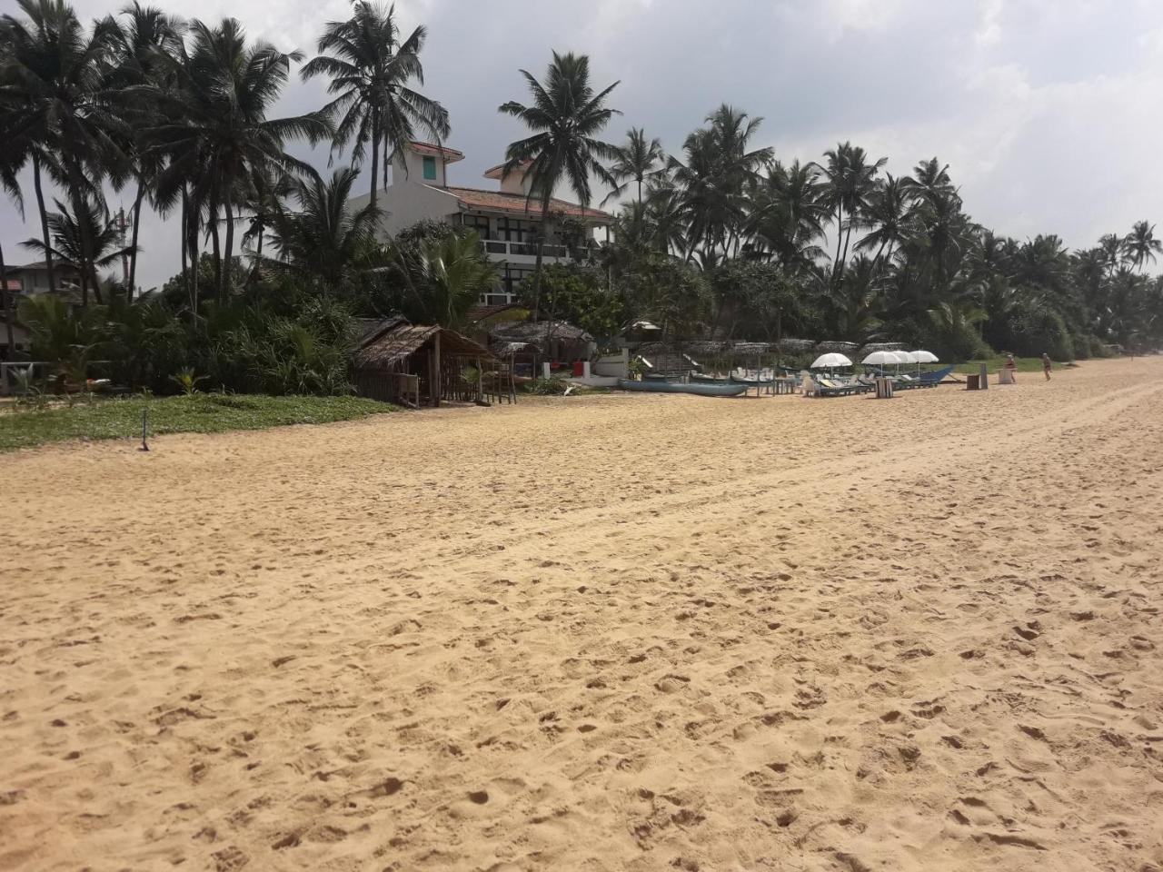 Апартаменты Sea Front Хиккадува Экстерьер фото
